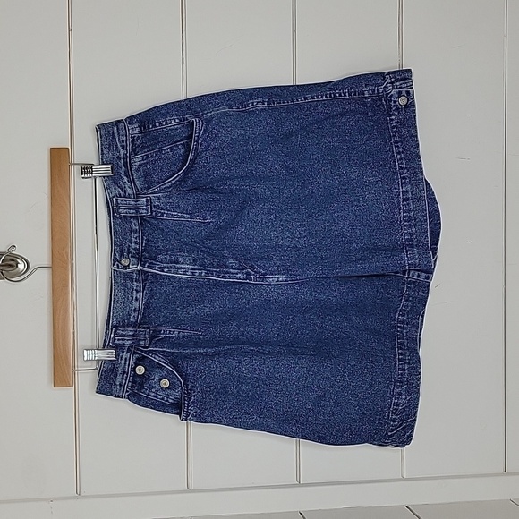 Gitano Pants - VINTAGE 80s GITANO size 16 medium blue wash denim jean shorts